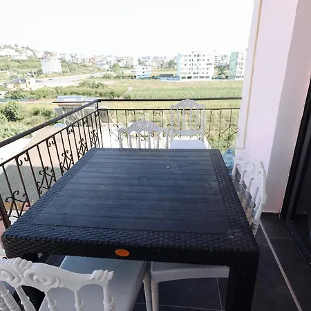 Apartment Kejsi Apartament Golem (Tirana)